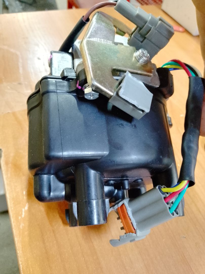 Трамблер Toyota Corolla (E100) 5AFE, Sprinter ,4AFE, 5AFE, 7AFE контакты 6+2 ALFI parts !!!Сломан контактный разъем!!!